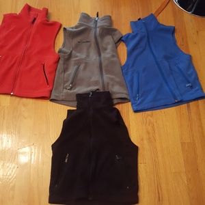 Lot of four EUC Columbia Vests